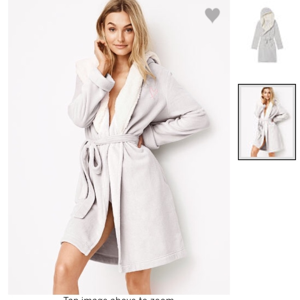 Victoria’s Secret The Cozy Short Robe 💖